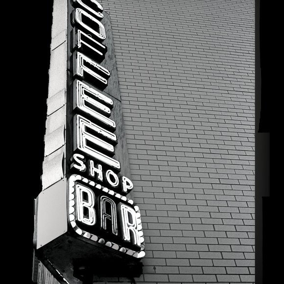 Vintage-style Coffee Shop T-shirt ("Union Square") - Picture 5 of 5